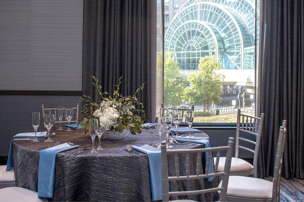 Hyatt Regency Indianapolis At State Capitol Hotel Bagian luar foto