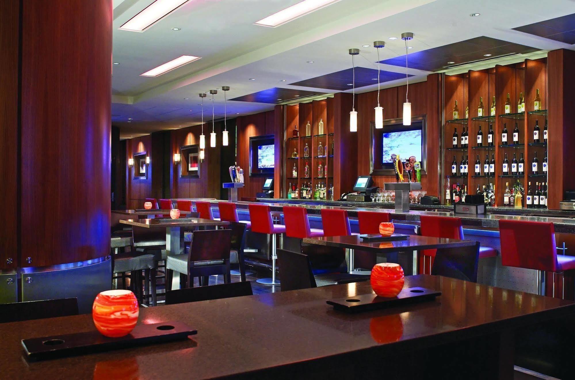 Hyatt Regency Indianapolis At State Capitol Hotel Bagian luar foto